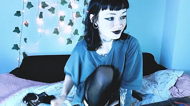 pale_skinn Webbikameraesitys