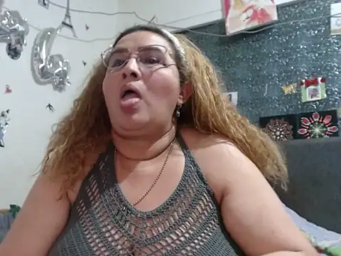 XXX chat uživo modela Perla1981--