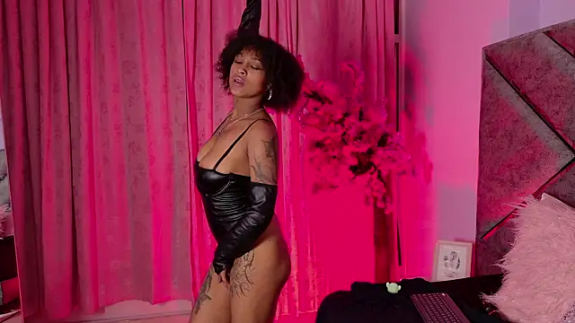 Elith_noa élő XXX-chatje