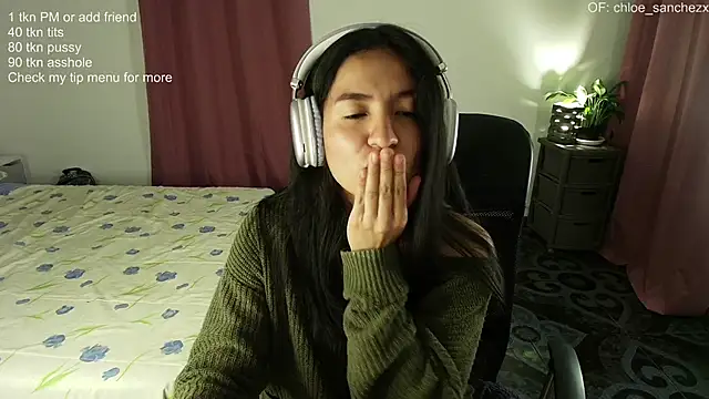 ChloeSanchezx Show in webcam