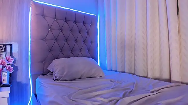 Maddyluxe webkamerás műsora