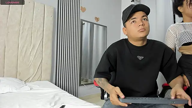 dante_and_kiara Adlı Modelin Canlı XXX Sohbeti