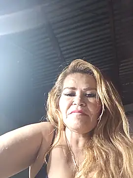 dirty_mother3 即時 XXX 聊  天