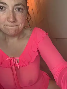 Curliegirlie: вебкам-шоу