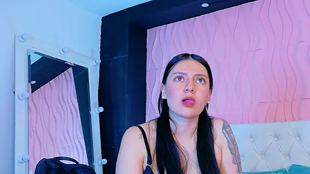 Mia_Cherry__ Webcamshow