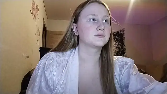 AnikaLipps: онлайн-секс-чат