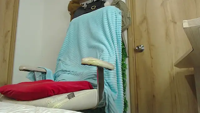 XXX chat uživo modela Neerea