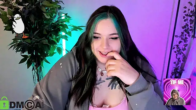 Mia_R0ss élő XXX-chatje