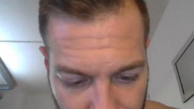 Živý XXX chat THE_CHEEKY_ALPHA