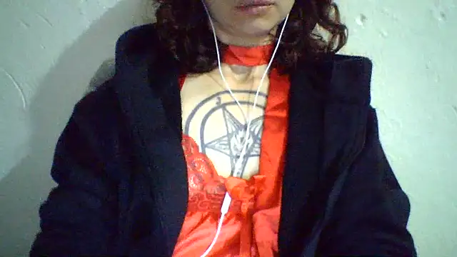 CELEna098rs707 élő XXX-chatje