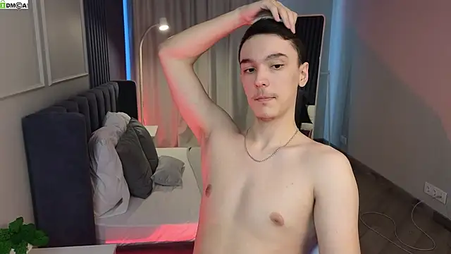 MoonlinSkinn: онлайн-секс-чат