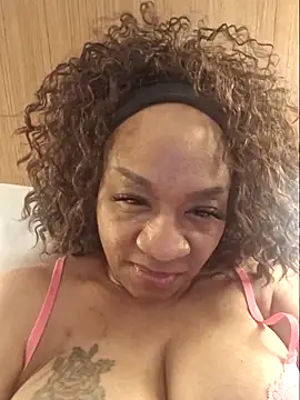 Big_Booty_Bonnie 网络视讯表演