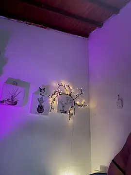 Chat +18 de Solaangel_ ao vivo