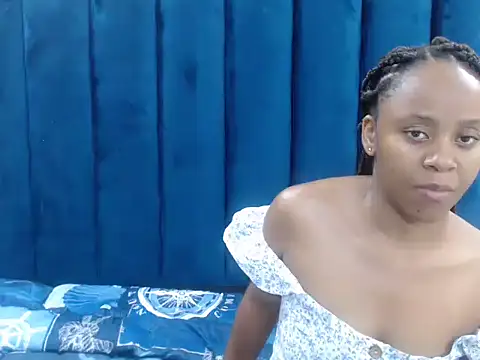 Živý XXX chat CreamyTea