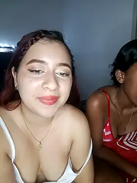 دردشة Chloe_Sky_love الجنسية المباشرة