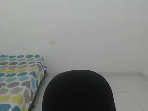 estefania224: онлайн-секс-чат