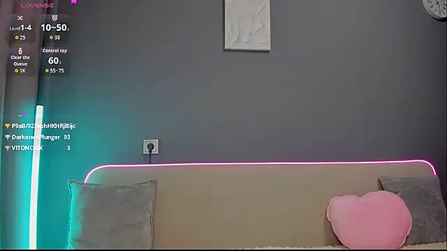 Malika_Lisan élő XXX-chatje