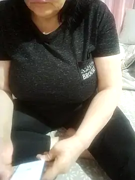 Z-dulkiraci0116's Live XXX Chat