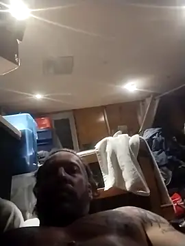 AceticPinscher live XXX chat