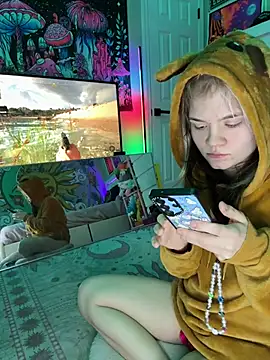 Cutiepiespanks: διαδικτυακό σόου στην κάμερα