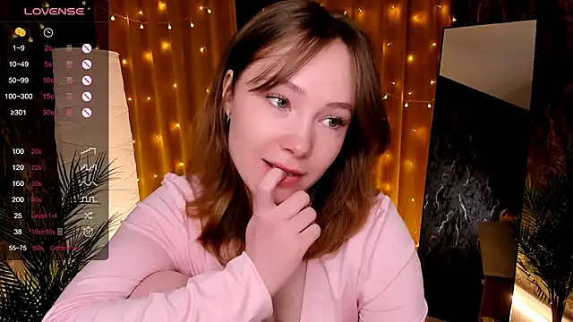 LanaBlu_'s Live XXX Chat