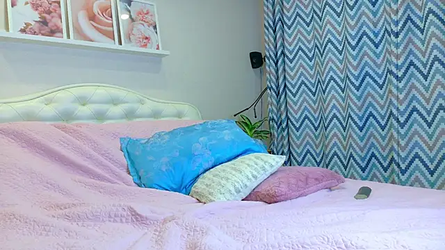 LadySweetWife's Live XXX Chat