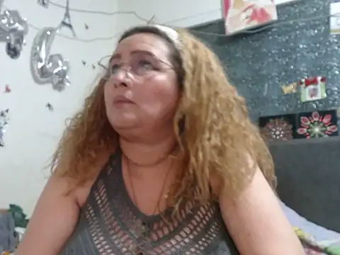 Perla1981-- লাইভ XXX চ্যাট