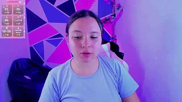 little_emma0 live XXX chat