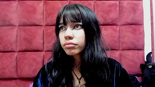 DAKOTALUCIFENA's Live XXX Chat