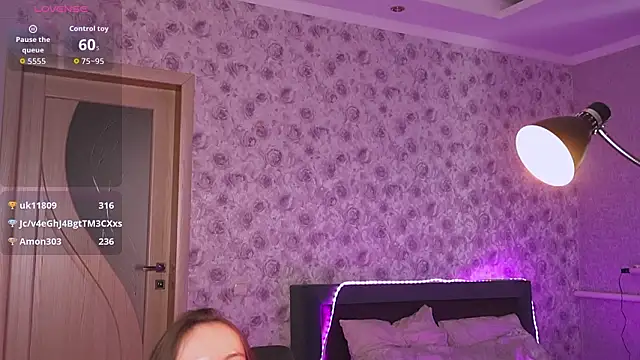 XXX chat uživo modela Why_me_stella