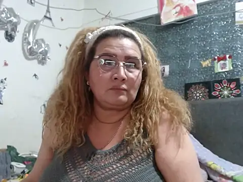 Perla1981-- Chat XXX in diretta