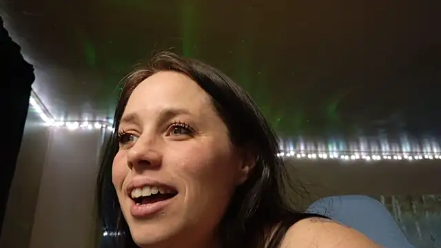 mavismable ওয়েবক্যাম শো