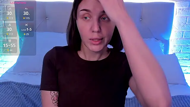 LianaFord élő XXX-chatje