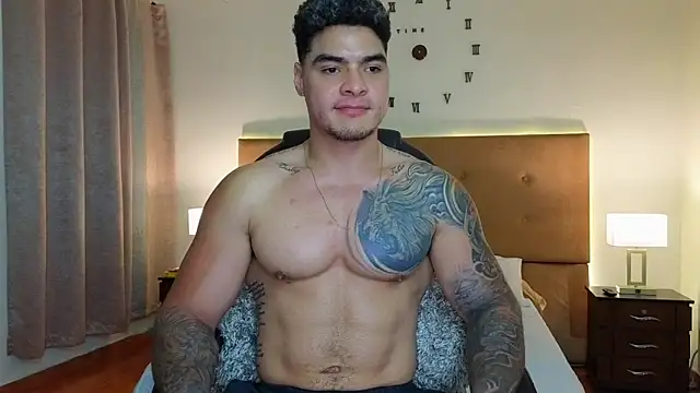 Steven_Velez Adlı Modelin Canlı XXX Sohbeti