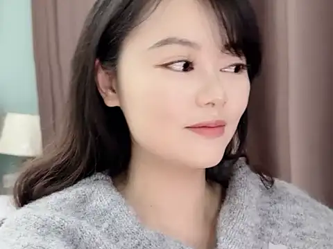 sarah111 – Naživo XXX chat