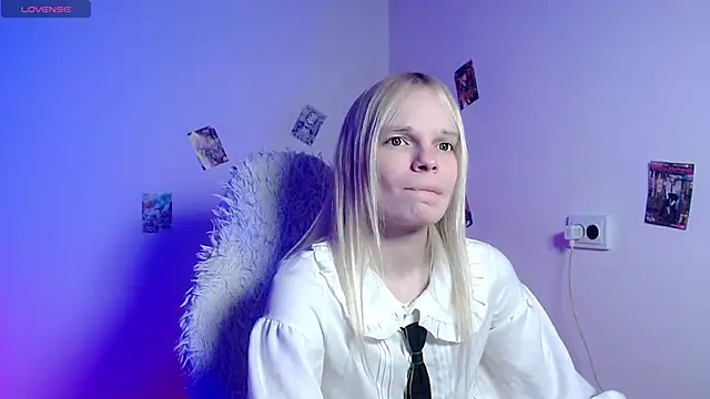 دردشة Emily_Nyaffee الجنسية المباشرة