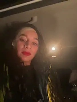 XXX chat uživo modela Shuggabutt