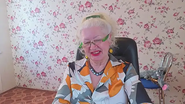 Maya_Mayflower Webcam Show