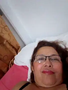 Cessi50 在線直播表演