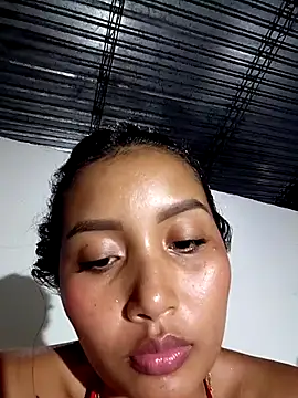 Genesis_18_'s Live XXX Chat