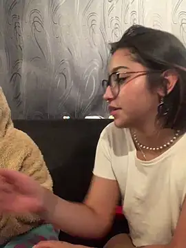 Chat XXX ao vivo de LilithMonette