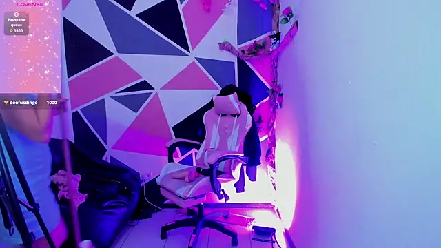 little_emma0 Live XXX-Chat