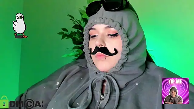 Mia_R0ss élő XXX-chatje