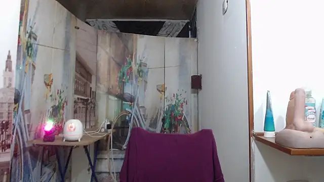 curly_greeneyed – Live XXX-chat