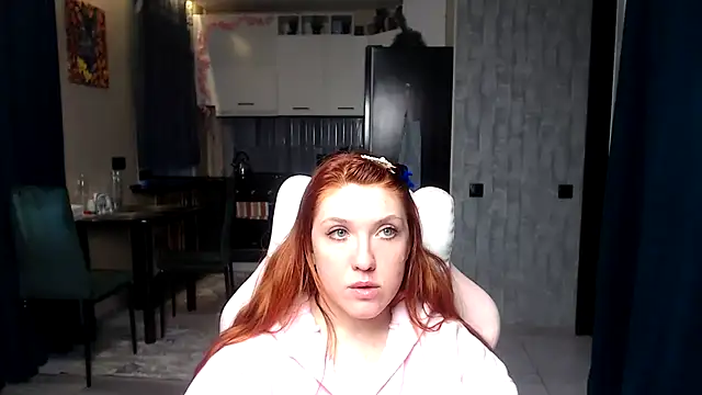 Show modela Reginasmilee na web-kameri