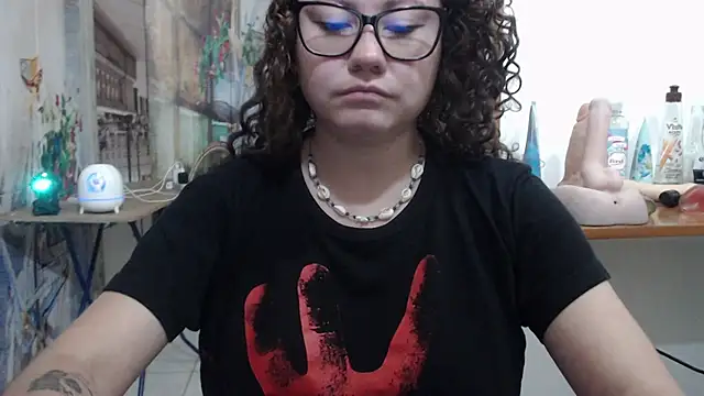 Chat +18 de curly_greeneyed ao vivo