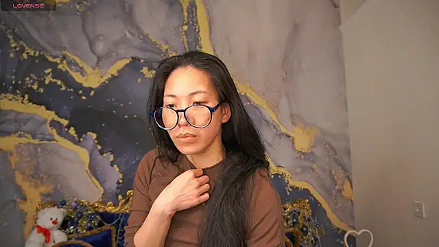 Czat XXX na żywo – Yen_Star