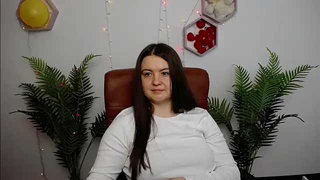 MavkaCute: онлайн-секс-чат