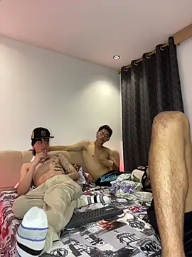 TheBatMansion's Live XXX Chat