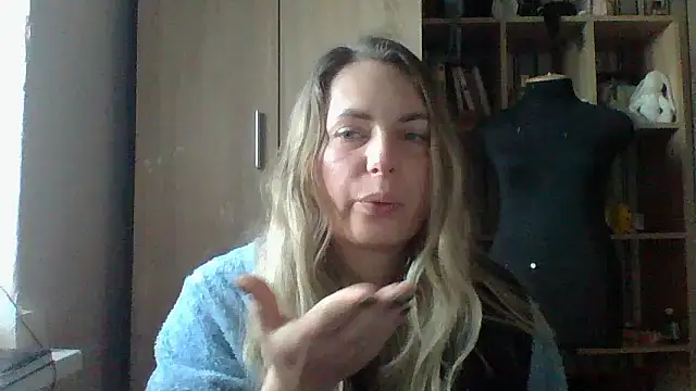 Mollie365 Show in webcam